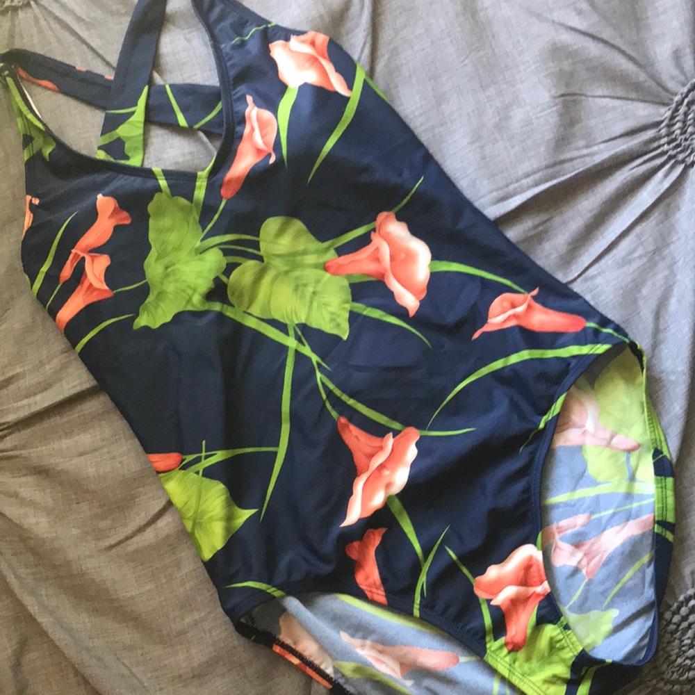 Bathing suit